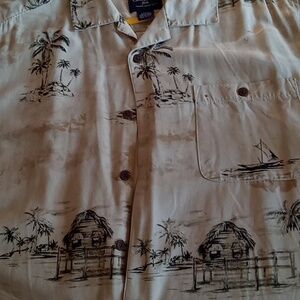 Men's short sleeve button down shirt